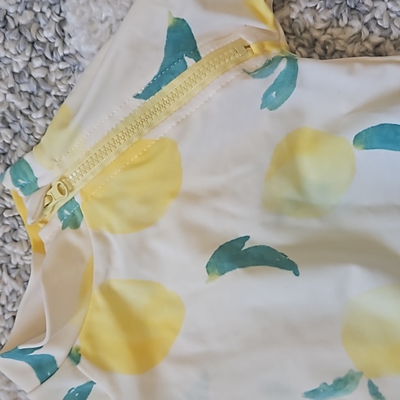 Jessica Simpson Long Sleeve Lemon Fruit Ruffle Swimsuit Size 12 Month - Picture 2 of 6